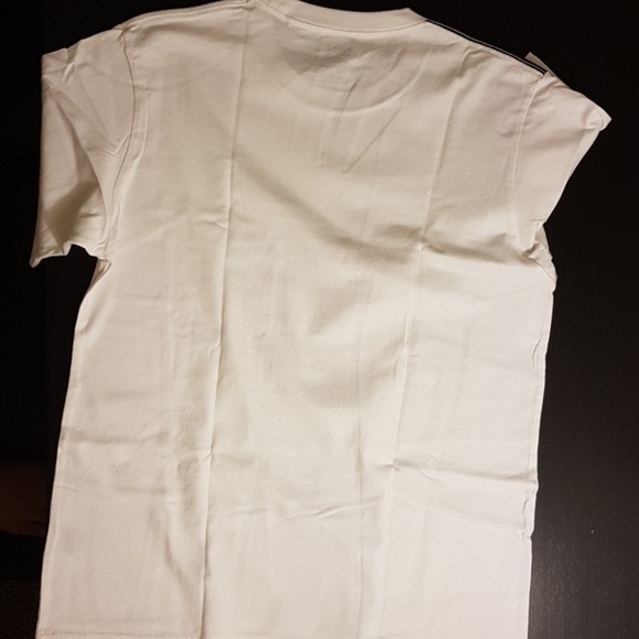 Uniqlo star wars tee, barely used - Picture 3 of 3